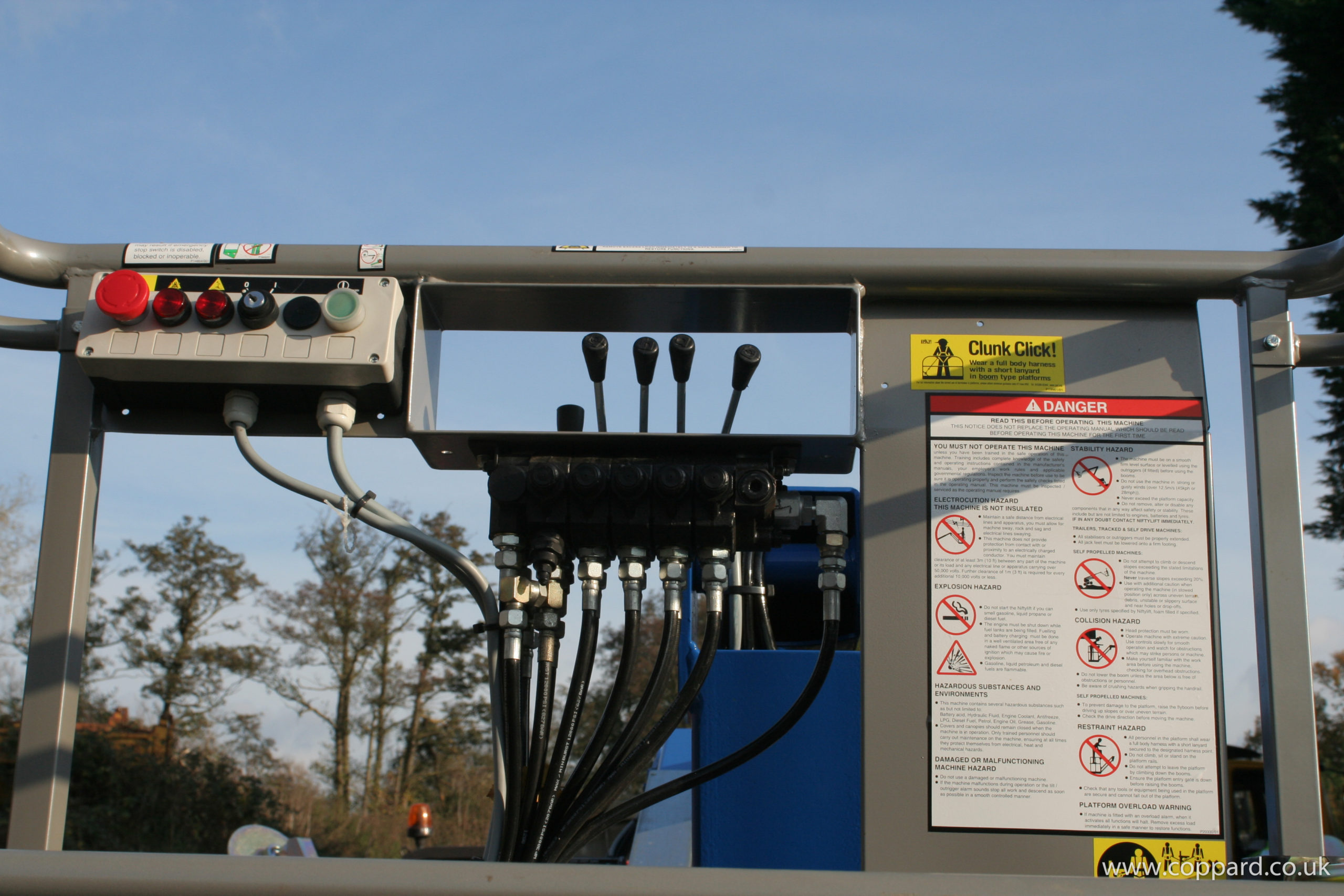 Nifty 120PET - Trailer Mounted - Image 4