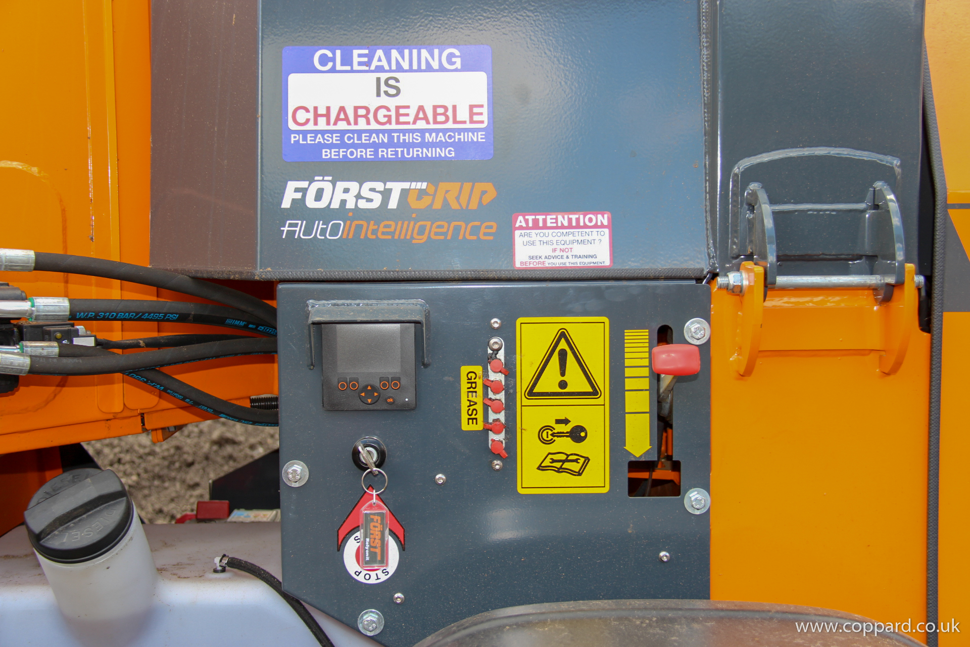 8" Forst Towable Chipper - Image 4